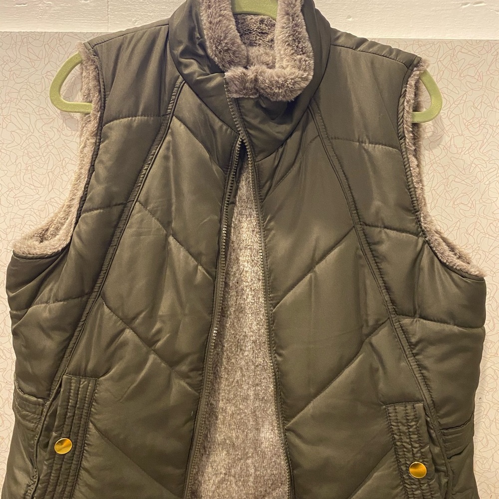 Women’s Reversible Vest - New, no tags